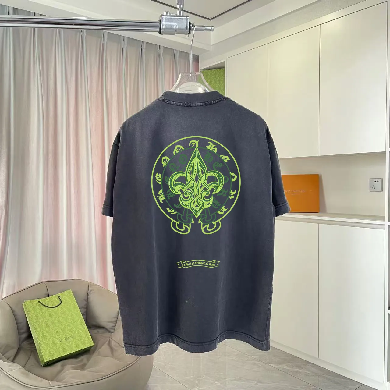 🅿️190 ch Crow* 2025 summer new style, washed, distressed, spray-painted, Sanskrit cross print, short-sleeved T-shirt, customized fabric 320g, same style for men and women, size: S M L XL XXL five sizes, color: black, gray, gradient black, gradient red